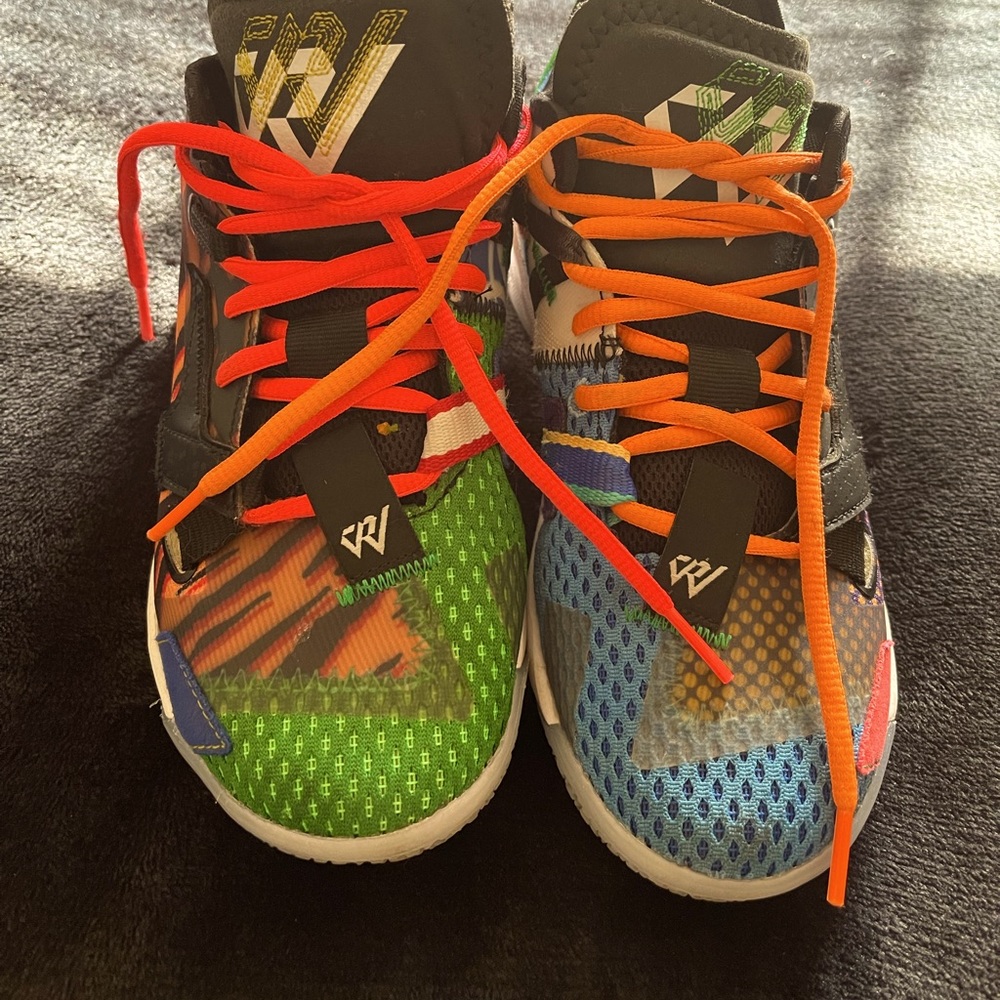 Jordan Why Not zer0.4 youth size 4.